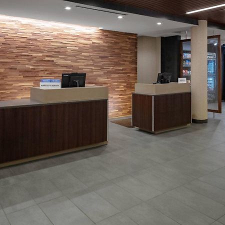 Courtyard Cincinnati Мейсън Екстериор снимка