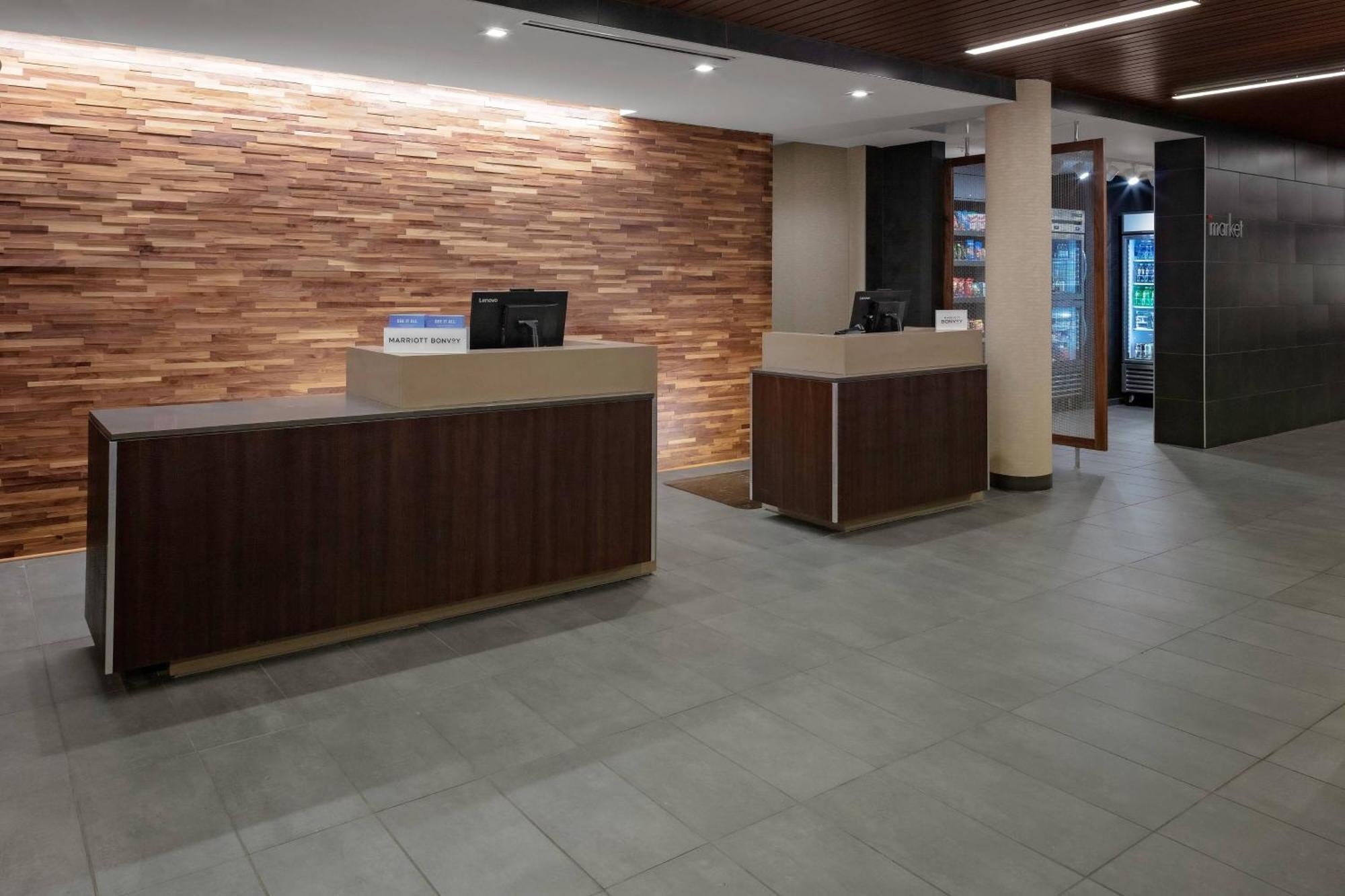 Courtyard Cincinnati Мейсън Екстериор снимка