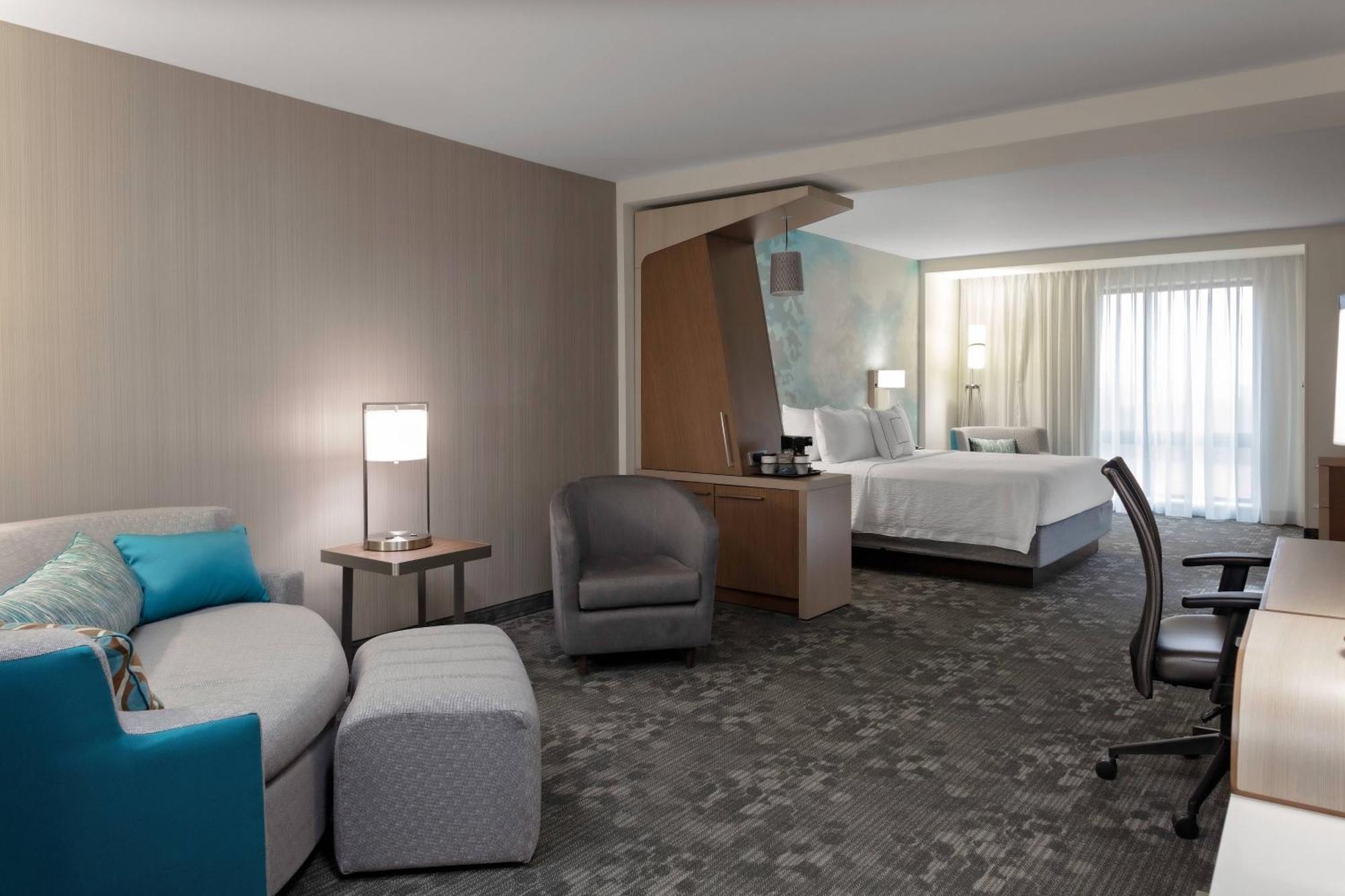 Courtyard Cincinnati Мейсън Екстериор снимка
